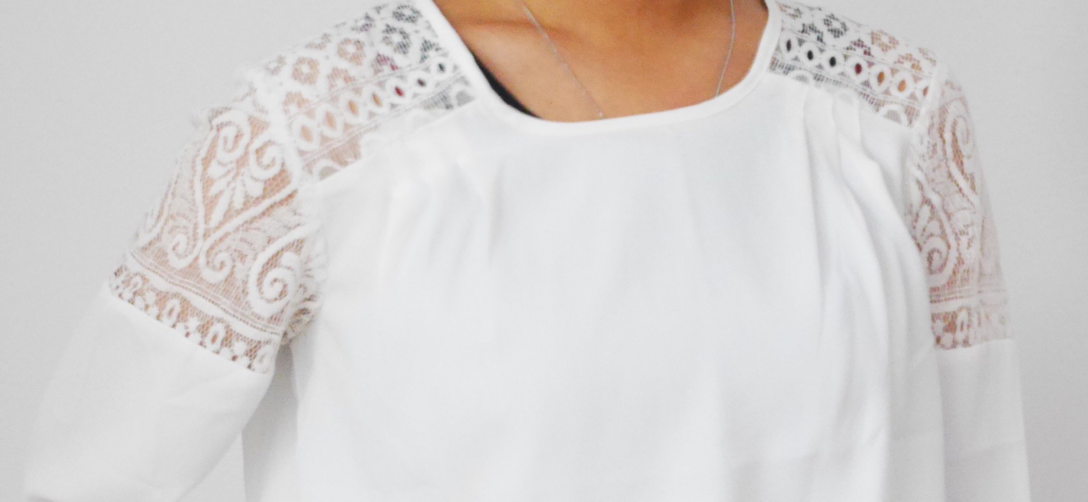 Weiße Bluse 