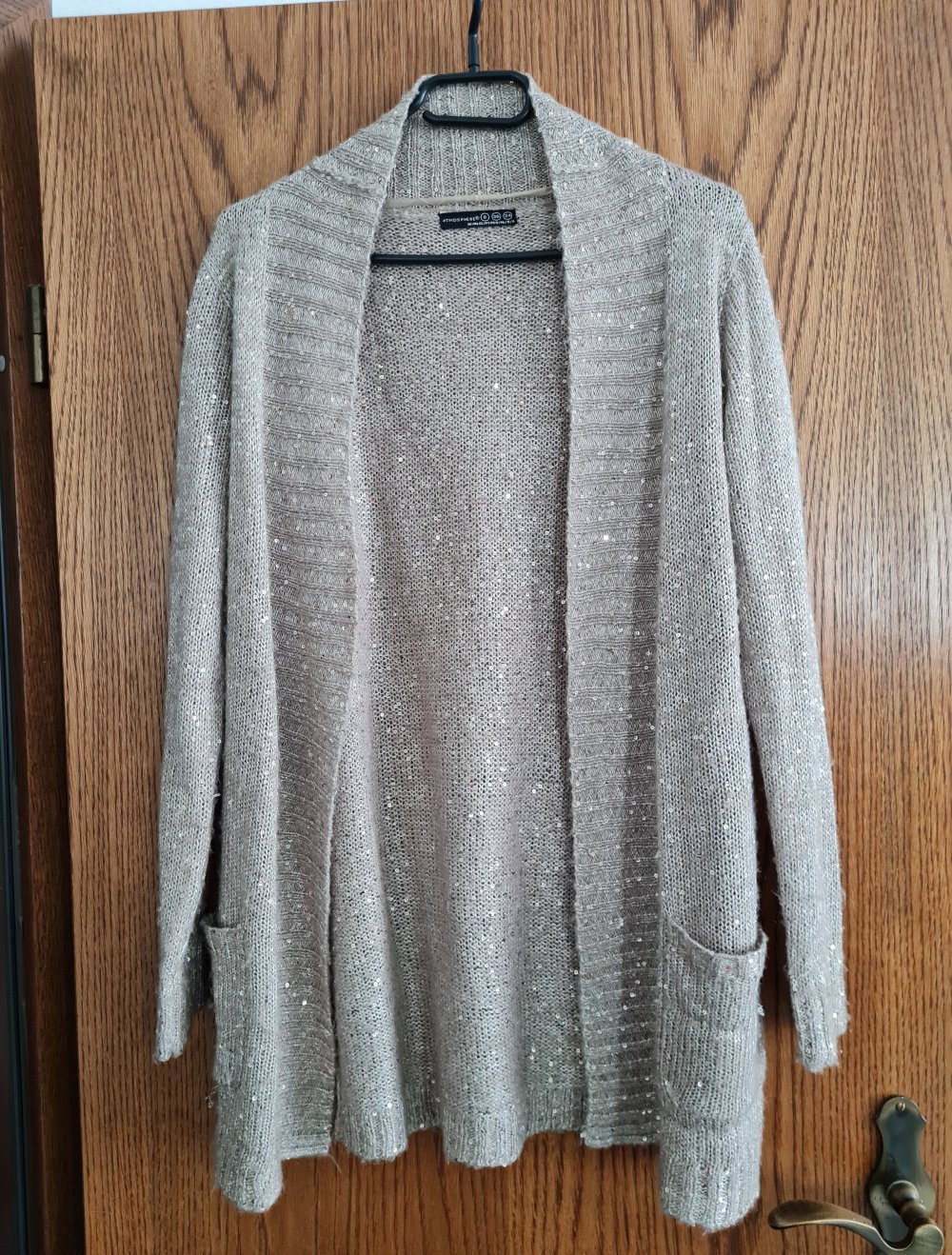 Sandfarbener Glitzercardigan