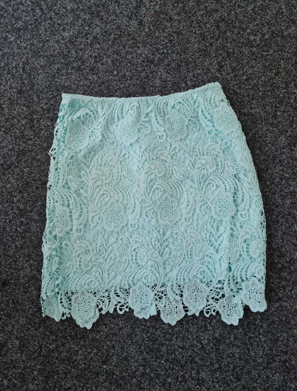 Mintfarbener Spitzenrock H&M