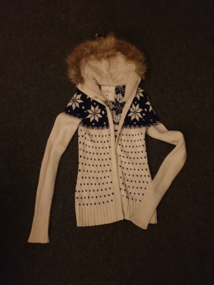 Norweger Strickjacke mit Kapuze 