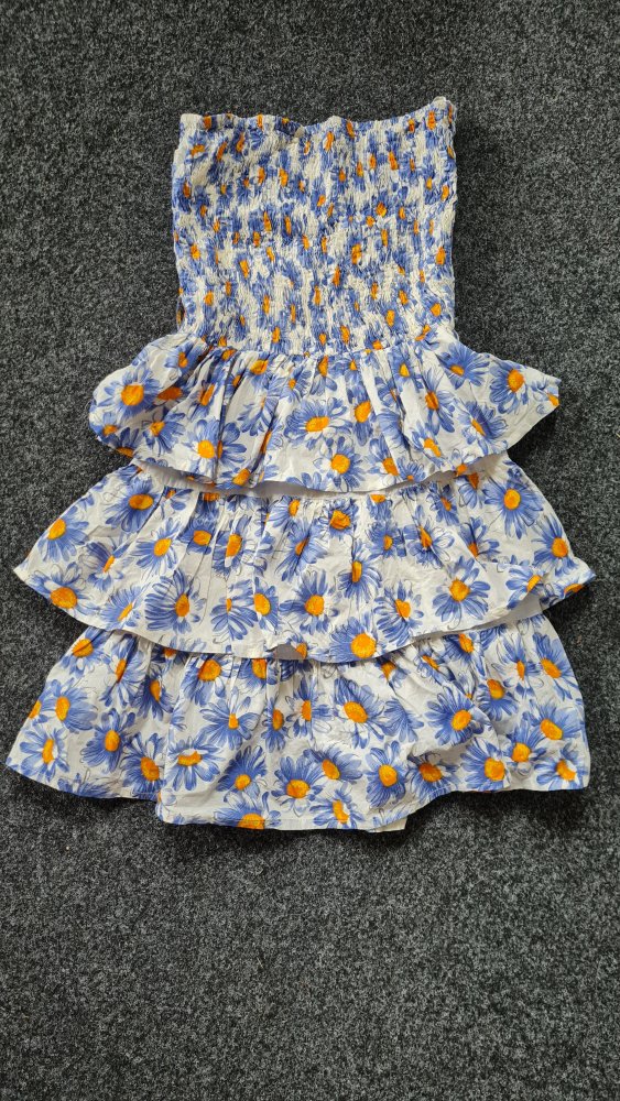 Süßes Blümchen Stufenkleid