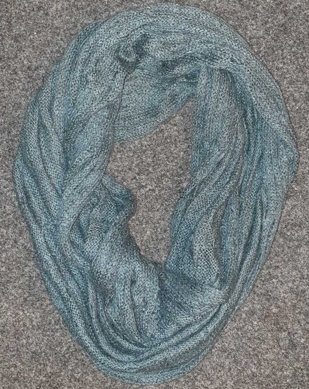 Grauer Strickloop von Mexx