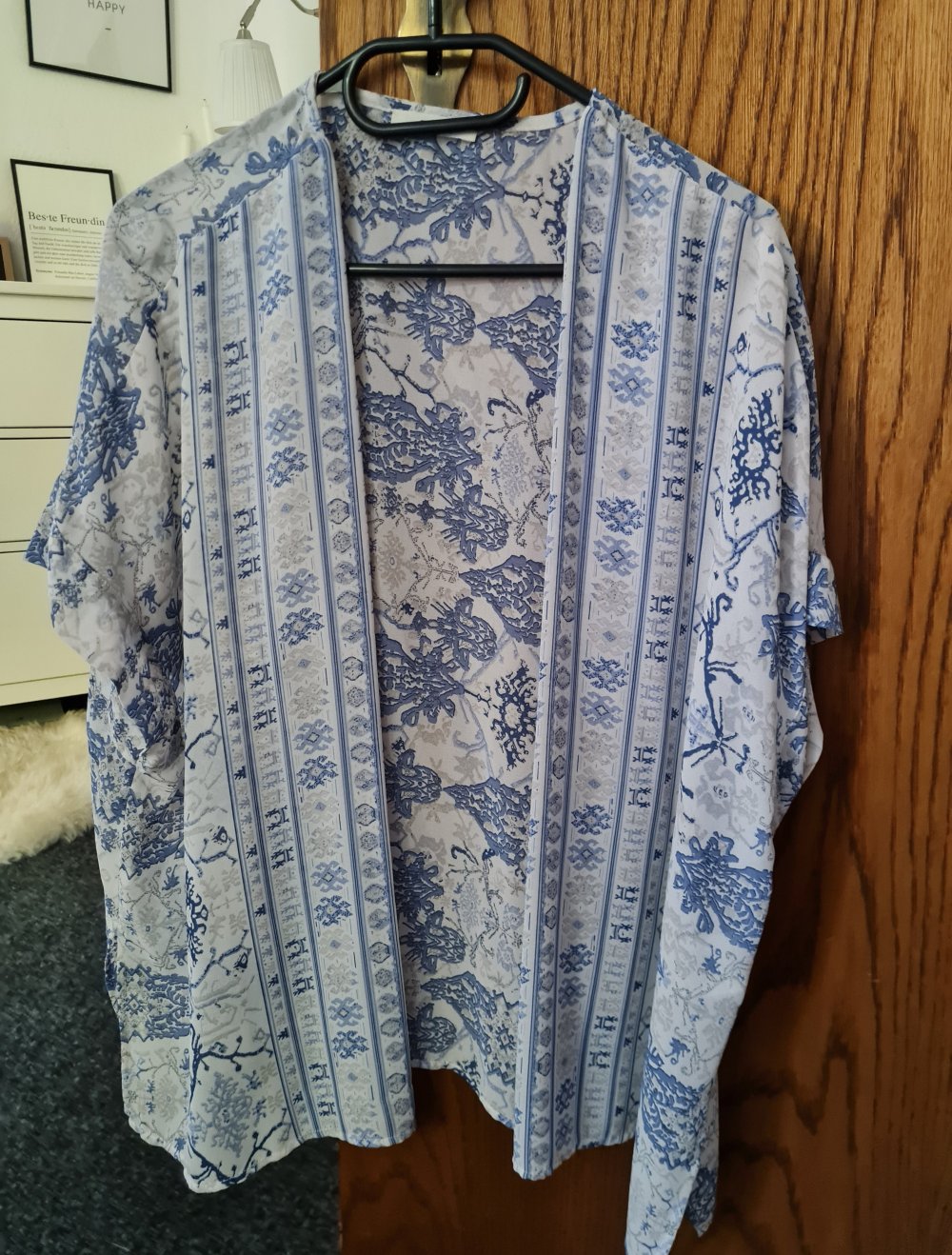 Sommerliches Cape im Paisleyprint