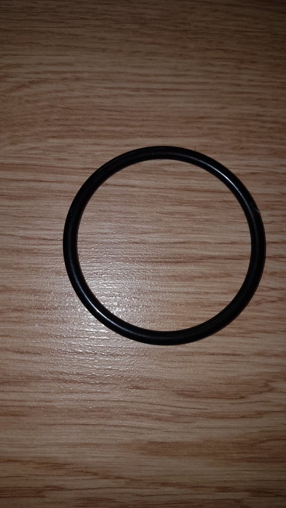 Schwarzer Armreif