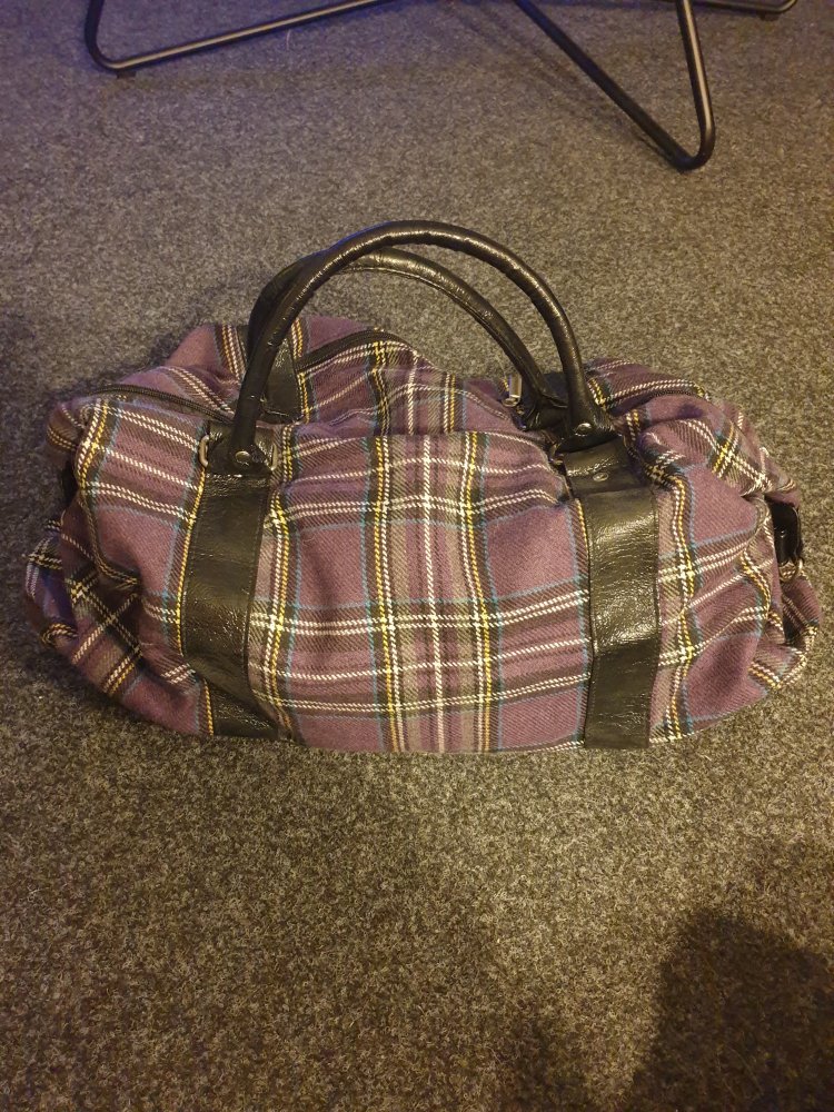 Lila karierte Tasche 