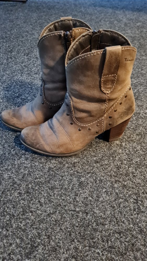 Braune Stiefelette Tamaris