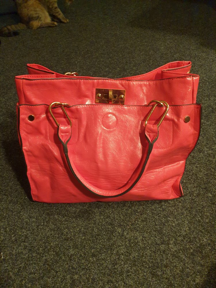 Korallfarbene Tasche 