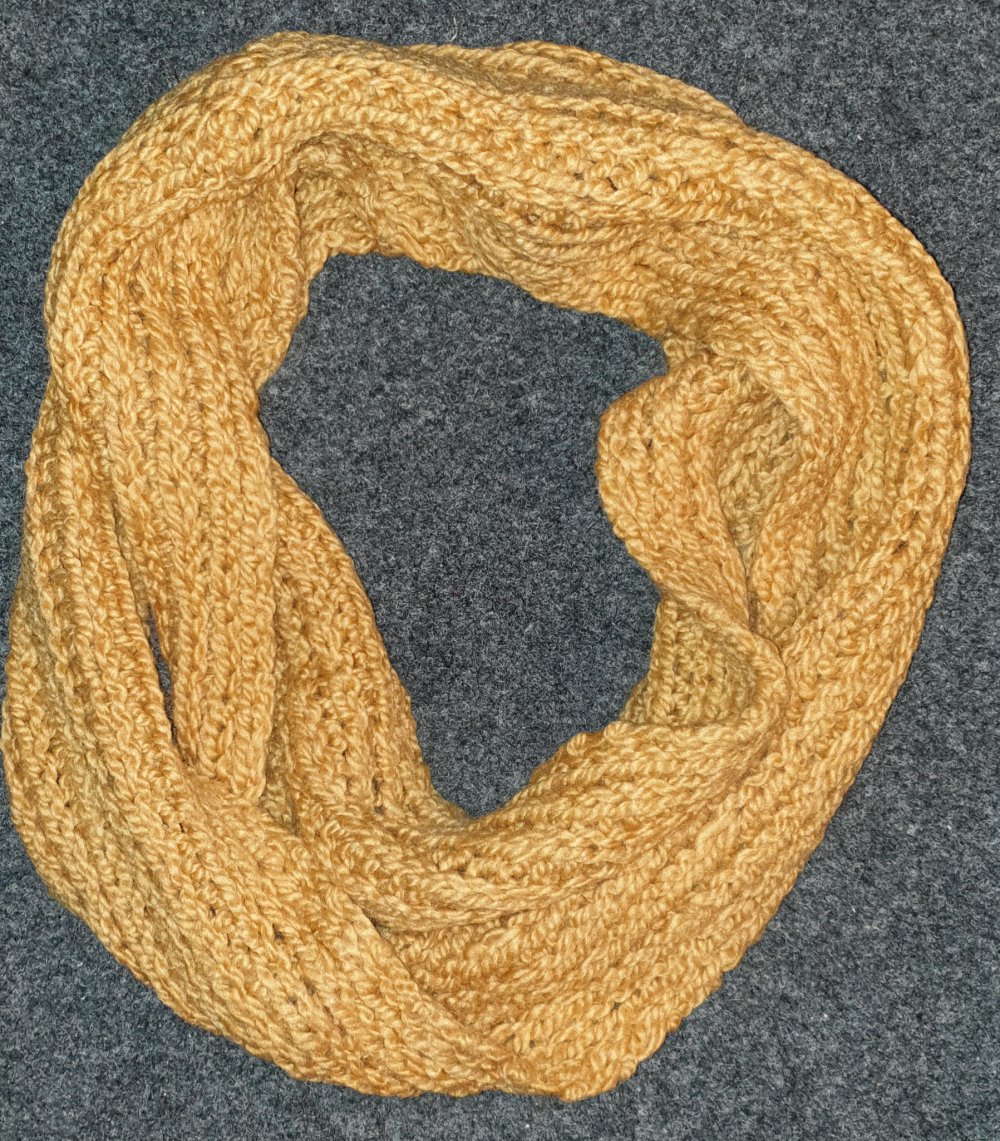 Senfgelber Strickloop 