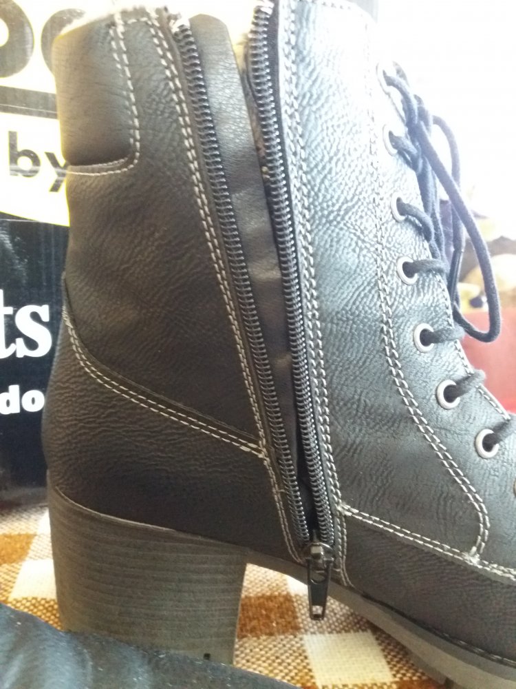 NEU! Dockers Stiefelette, Gefüttert, 5 cm Blockabsatz, Gr. 41
