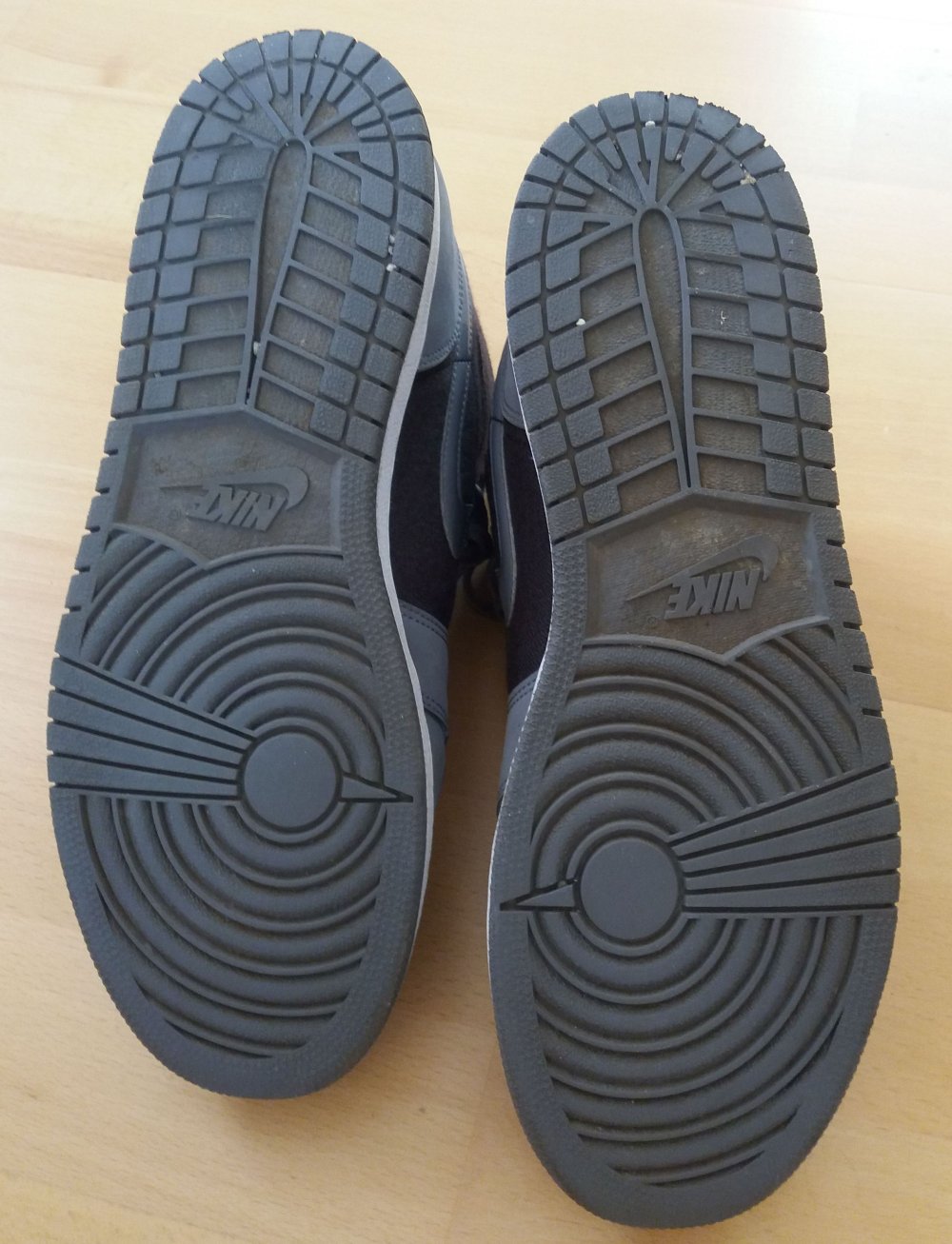 Nike Air Jordan, grau, Gr. 43
