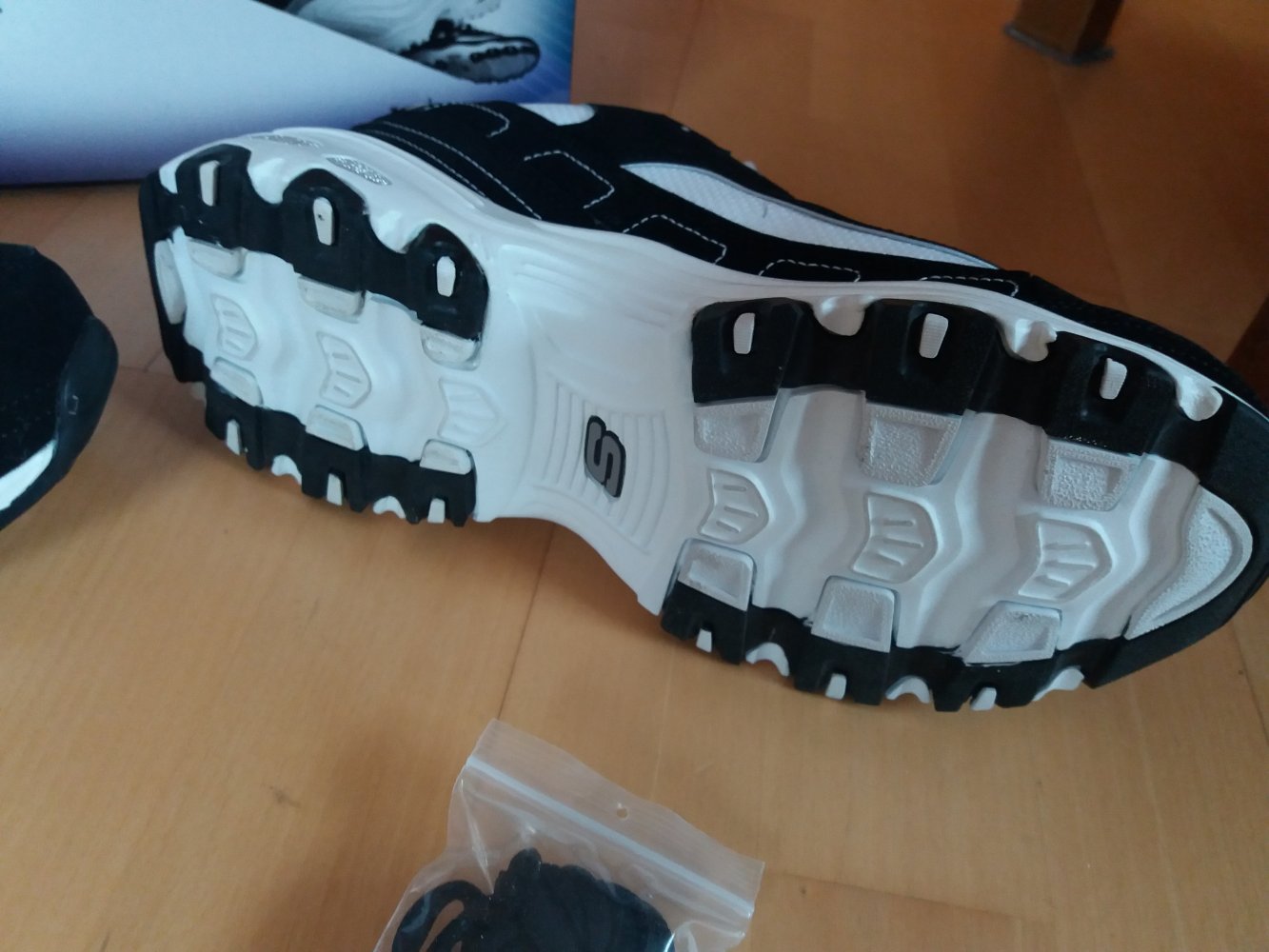 NEU! Skechers D'lites Biggest Fan, Gr. 42