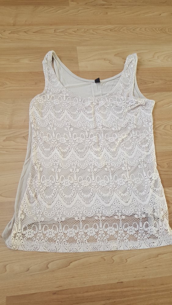 Top mit Spitze