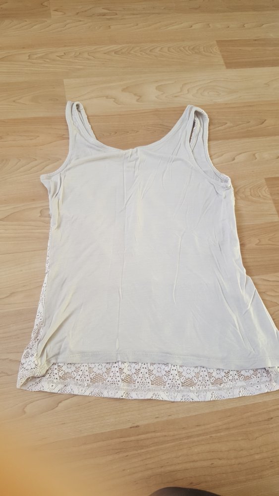 Top mit Spitze