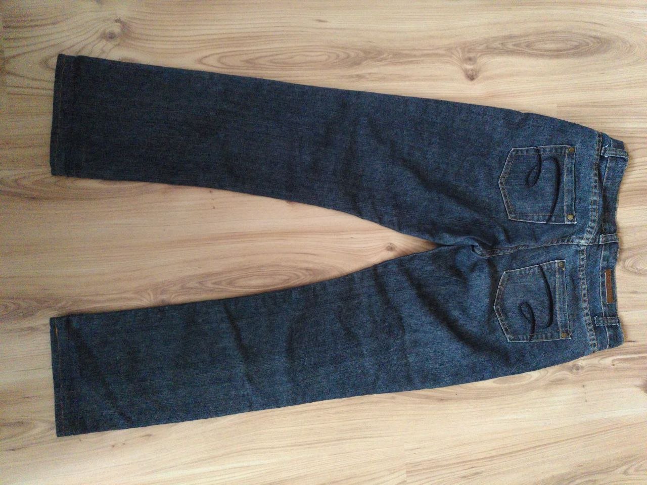 Leichte Jeans