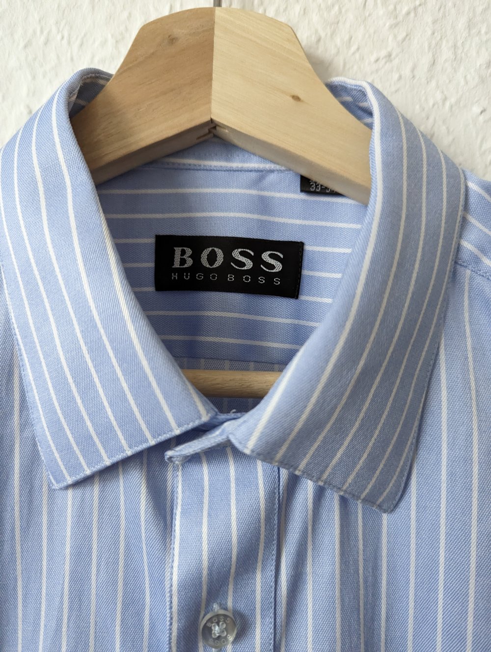 Hugo Boss Herren Hemd Gr. L (16) / blau weiß gestreift / Feste Baumwolle