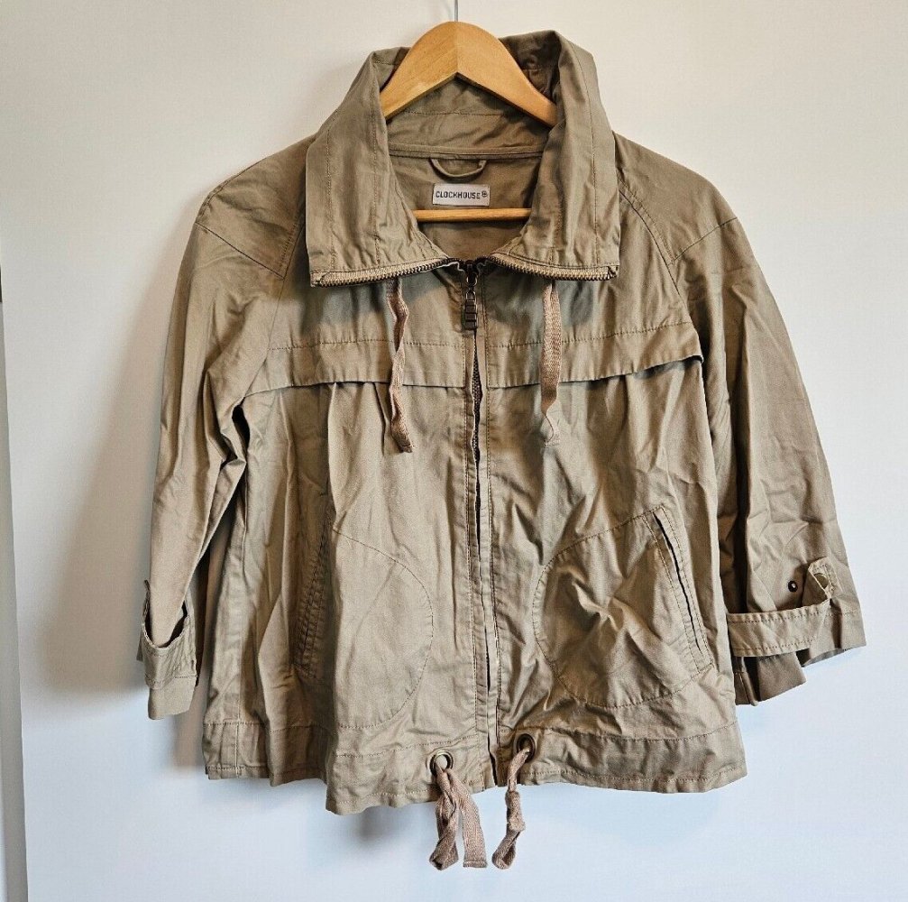 Trendy Damen Kurzjacke Gr. 36 (C&A)
