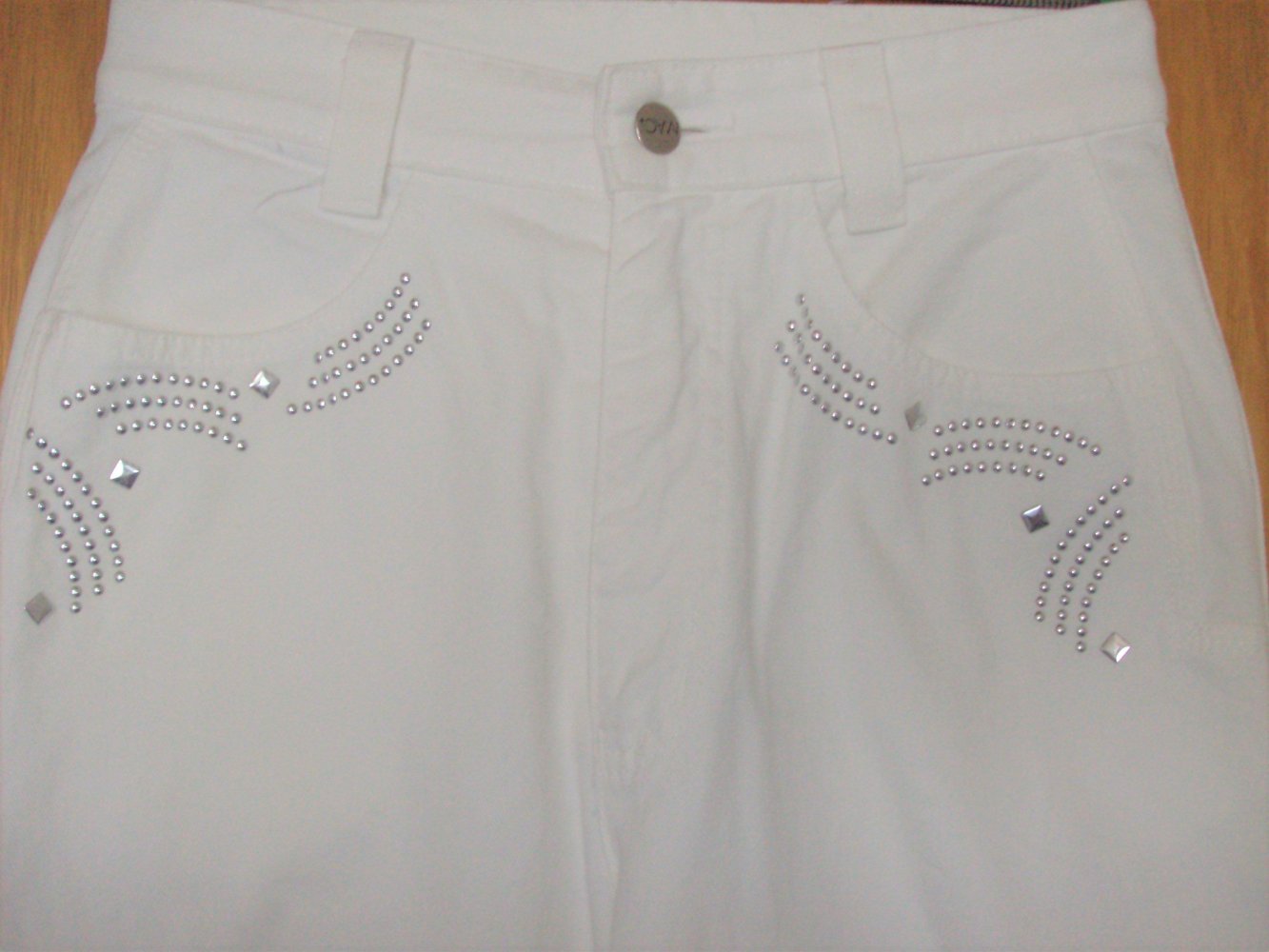 sehr schöne Mac Damen-Jeanshose creme weiß mit tollen silber Strass Nieten,36/38