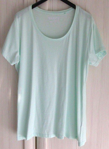 neu & ungetragen hellgrün infinity woman Basics Damen T-Shirt XL mit kurzen Ärmeln, Rundhalsausschnitt, wunderbar weit, bequem u. luftig