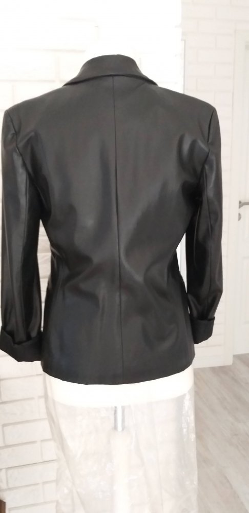Zara Lederblazer