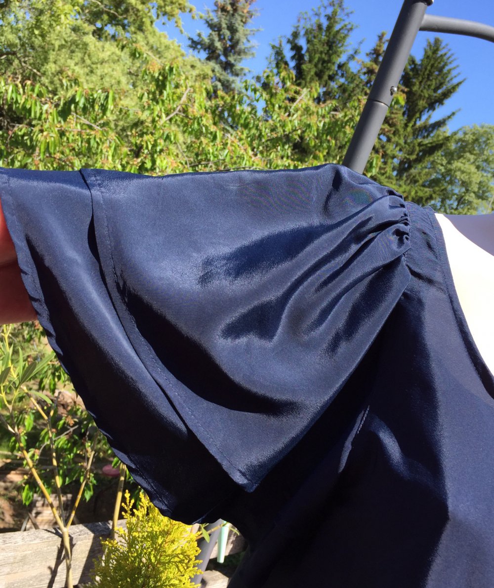 H&M Hängerchen KLEID seidig FLÜGELÄRMEL Gr. 38
