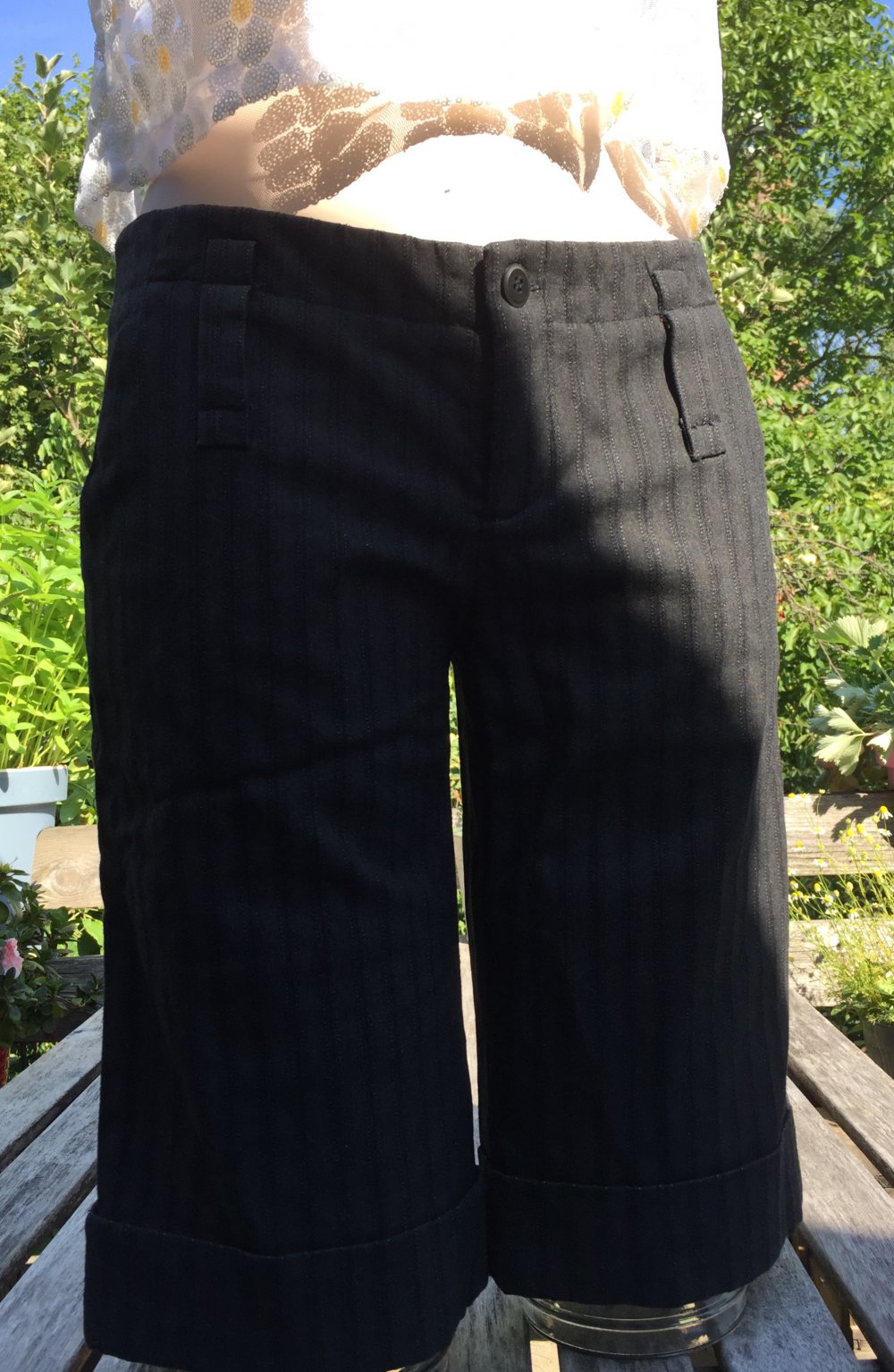 ZARA Bermuda SHORTS Nadelstreifen Gr. S