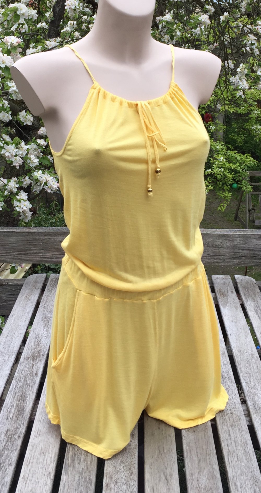 H&M kurzer JUMPSUIT pastell gelb Gr. 34