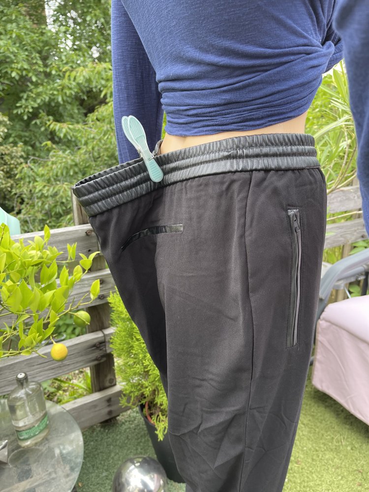 Schlupfhose JOGGPANTS mit PU Leder Details Gr. 46