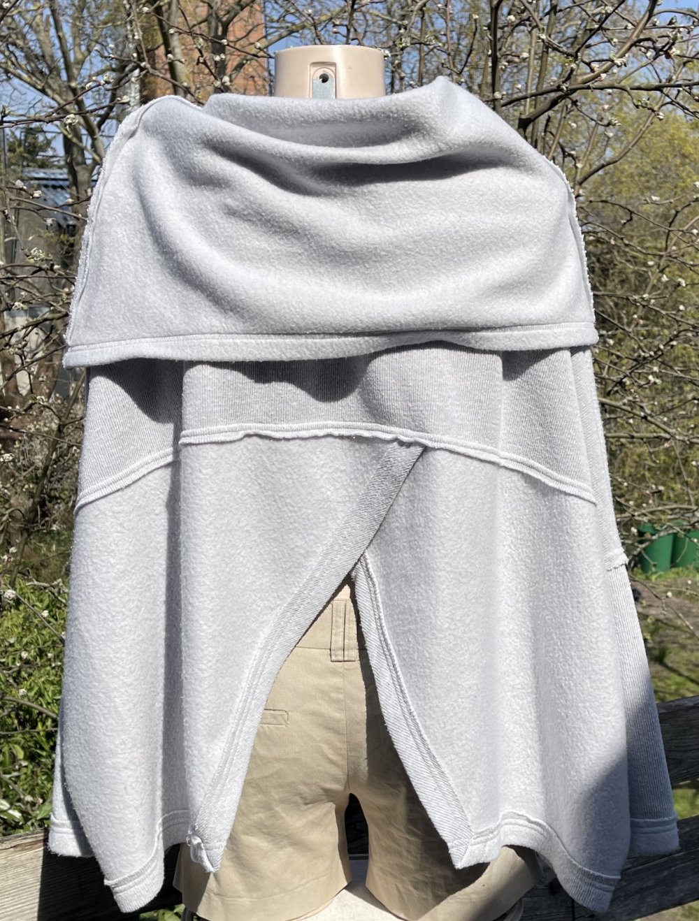 FREE PEOPLE Cape PULLI grau INSIDE OUT Gr. S