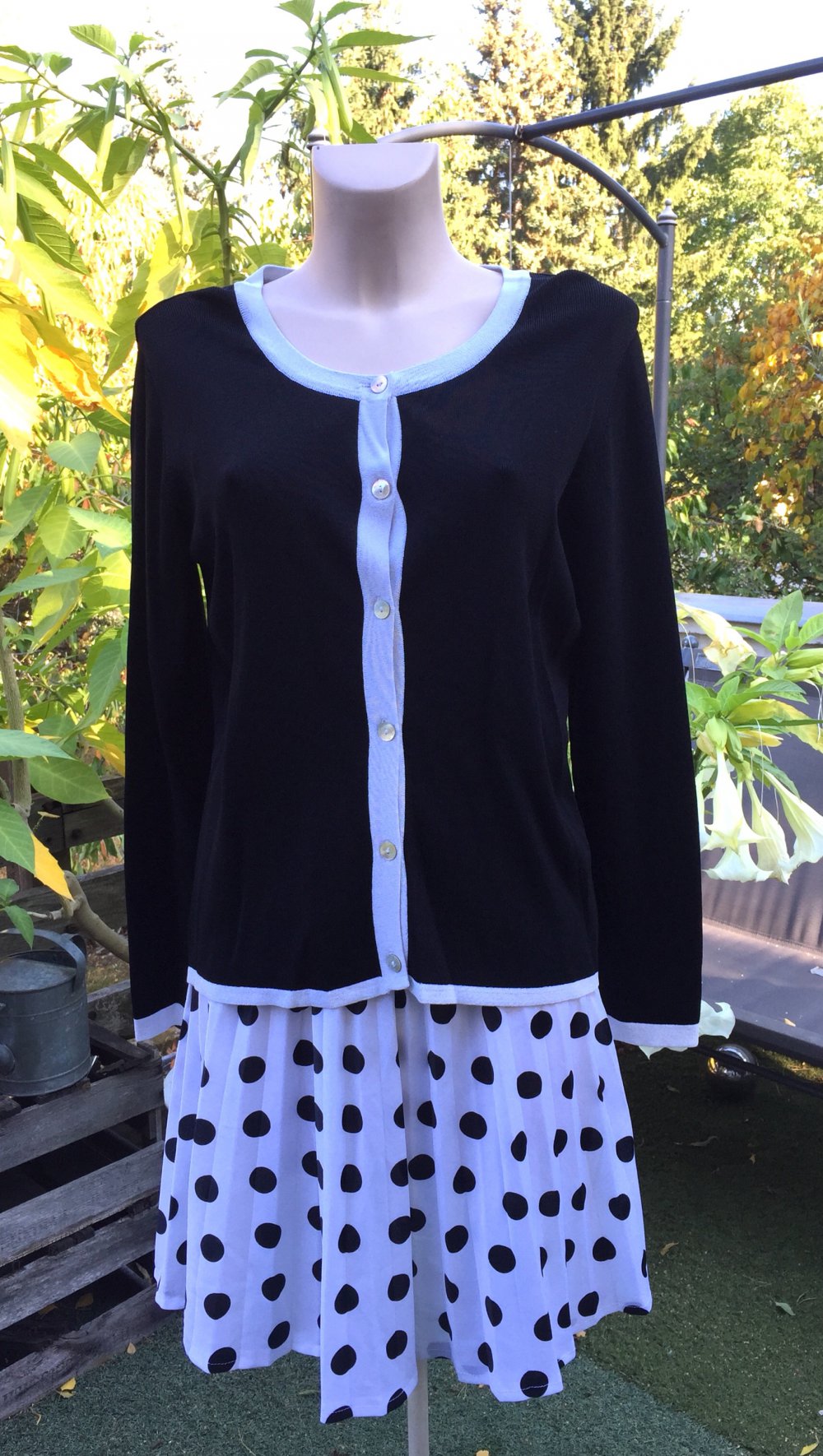 LINDA MATTHEWS Cardigan Strickjacke Jäckchen Gr. L