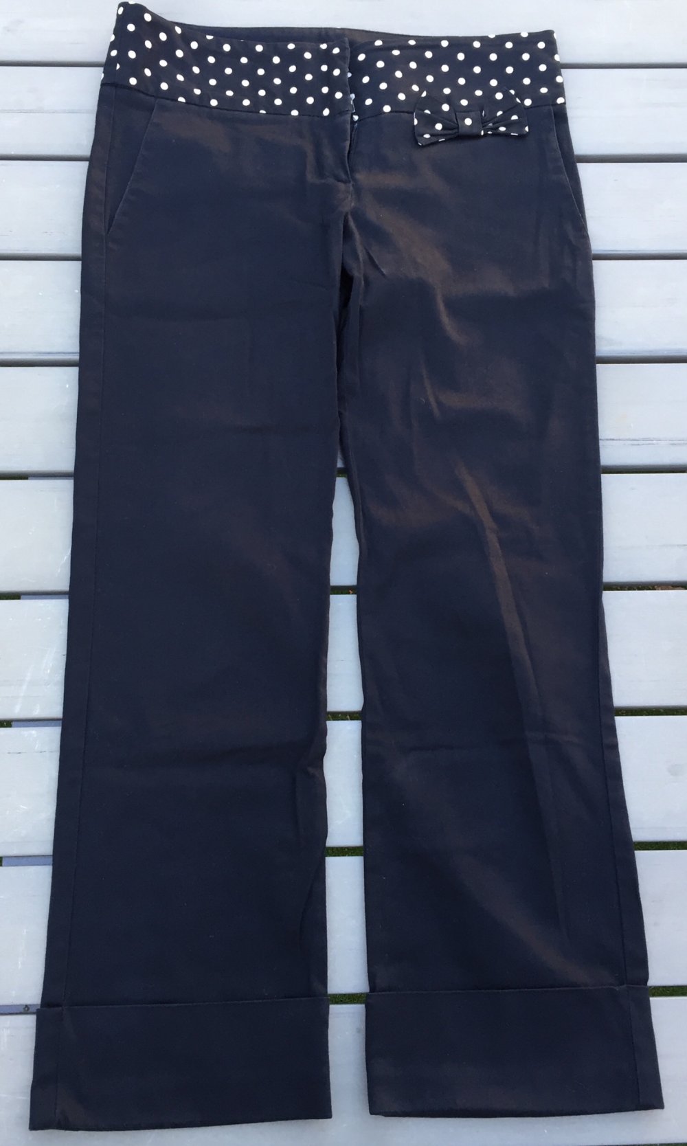 H&M Caprihose mit Polkadots & Schleife Gr. 34