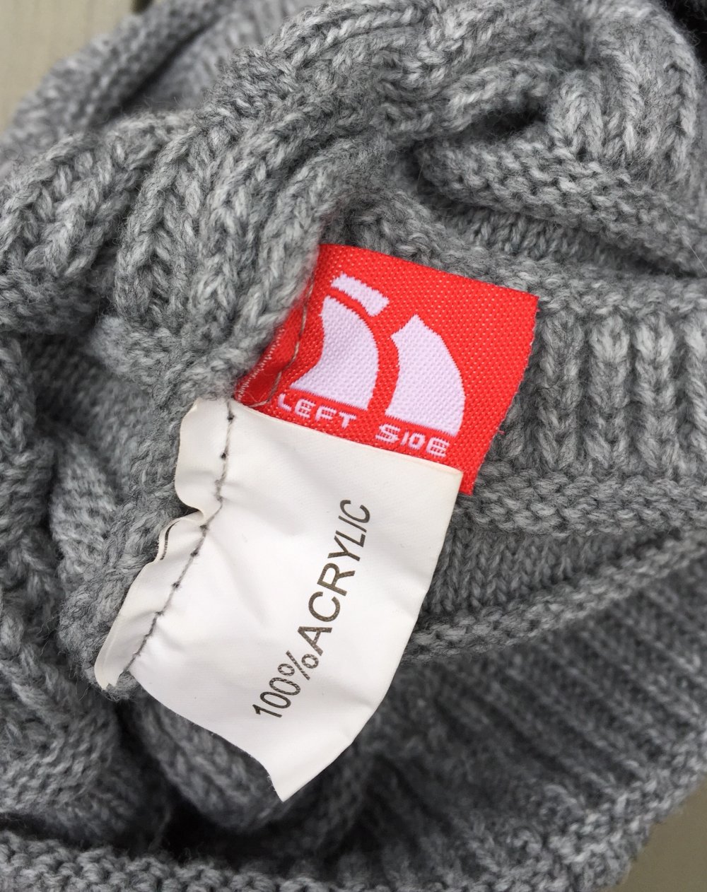 LEFT SIDE BEANIE Mütze Strickmütze grau