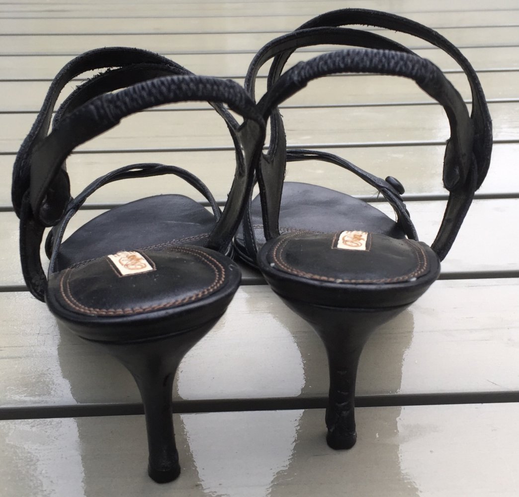 BUFFALO RIEMCHEN SANDALETTE schwarz Gr. 40