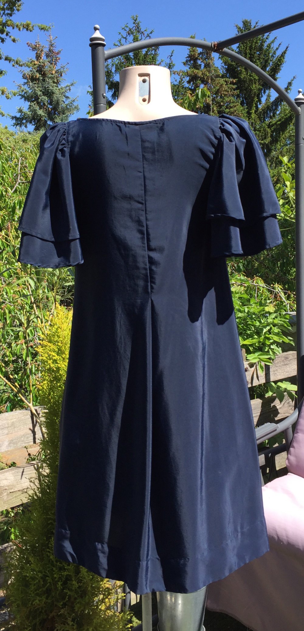 H&M Hängerchen KLEID seidig FLÜGELÄRMEL Gr. 38