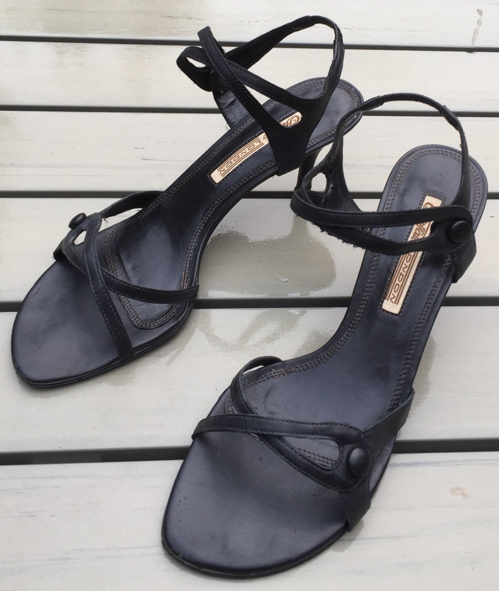 BUFFALO RIEMCHEN SANDALETTE schwarz Gr. 40