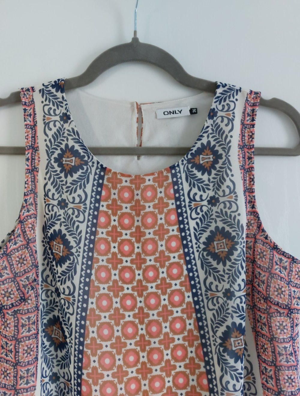 Sommerkleid von Only Größe 36