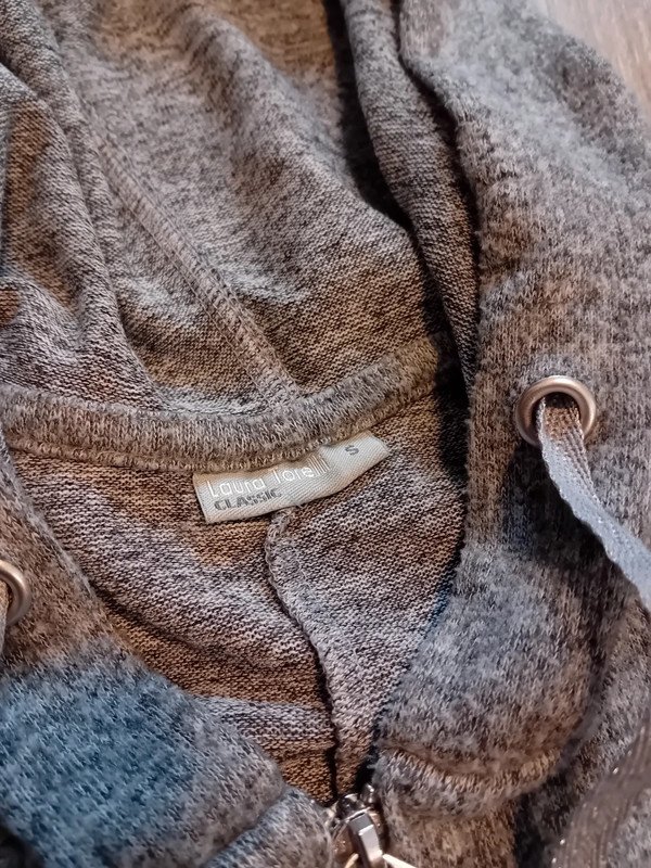 Graue Jacke Laura Torelli S Kapuze Perlen