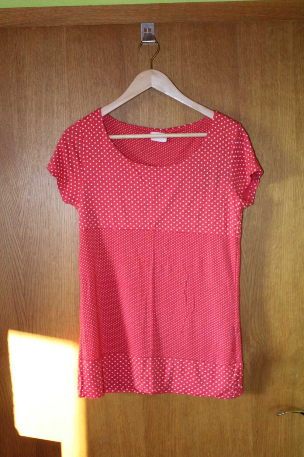 T-Shirt mit Punkten