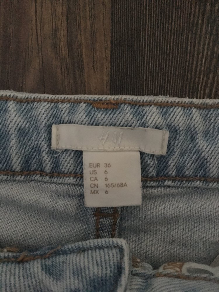 Kurze Hose Hotpants Hot Pants Jeans Wellenkanten H&M 36 