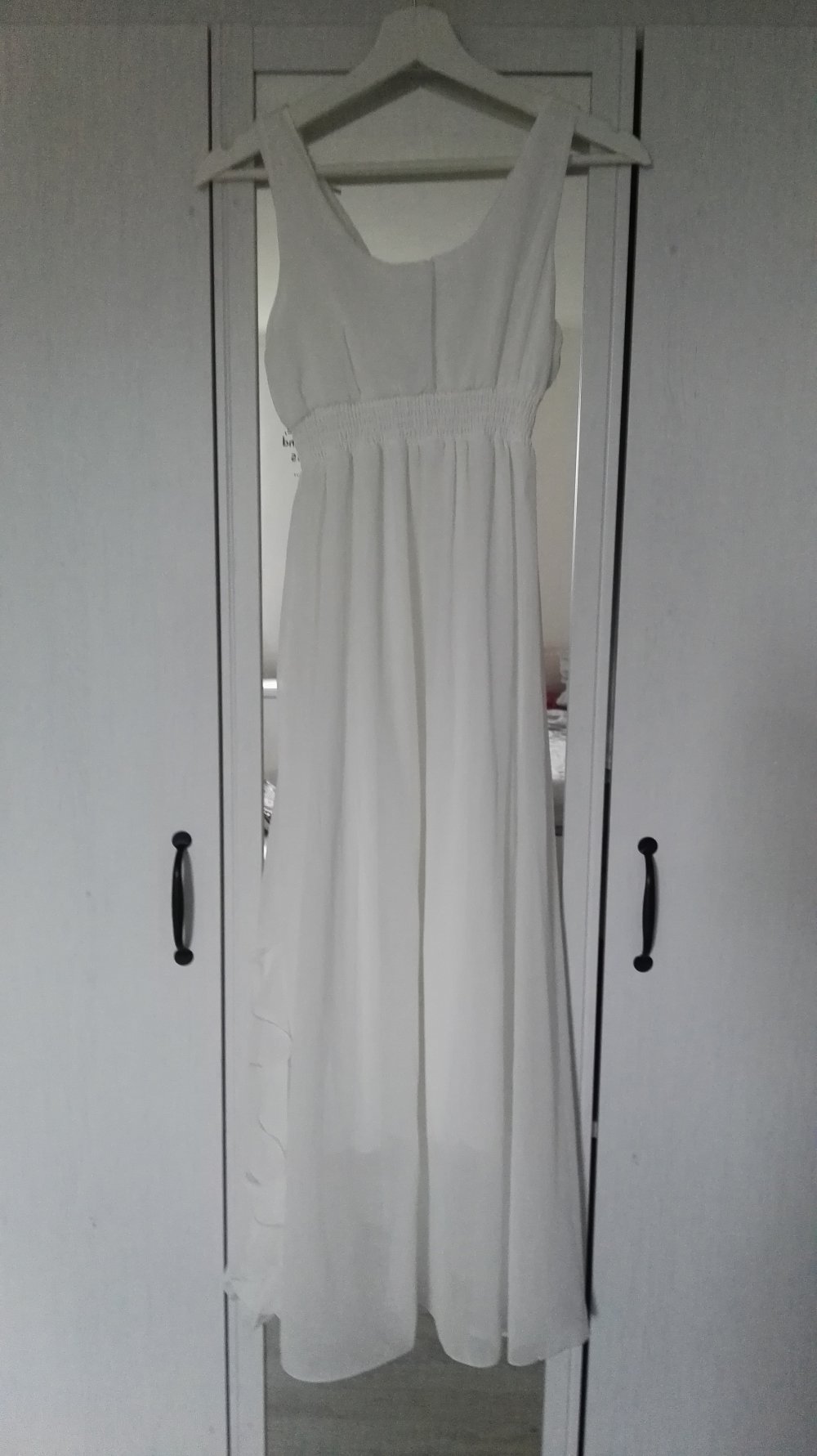 Weißes Sommerkleid