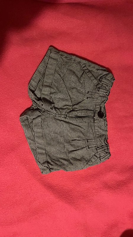 Kurze Hose kariert