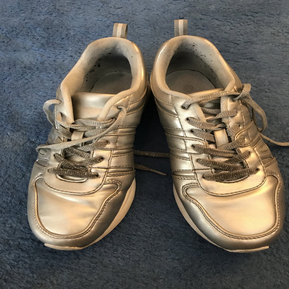 Sneaker/Turnschuhe Silber - Grösse 37 - von Deichmann/Graceland 
