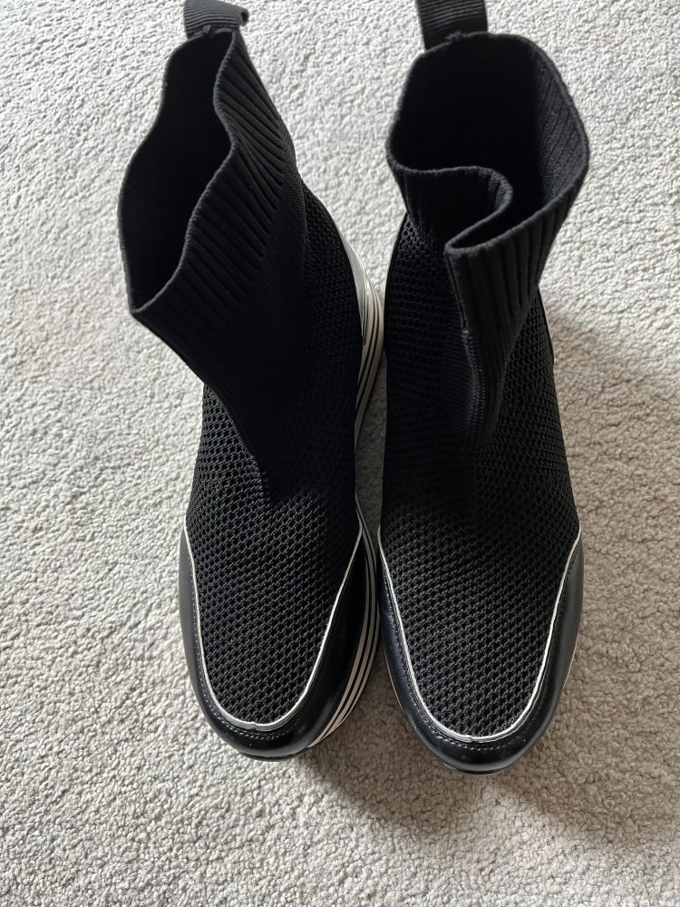 Schlupf Stiefeletten Plateau schwarz, Größe 37 – nur selten getragen