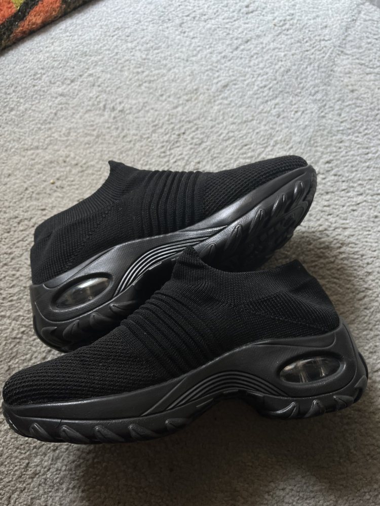Schlupf Schuhe/Sneaker schwarz, Größe 37, nur 1,2 x getragen