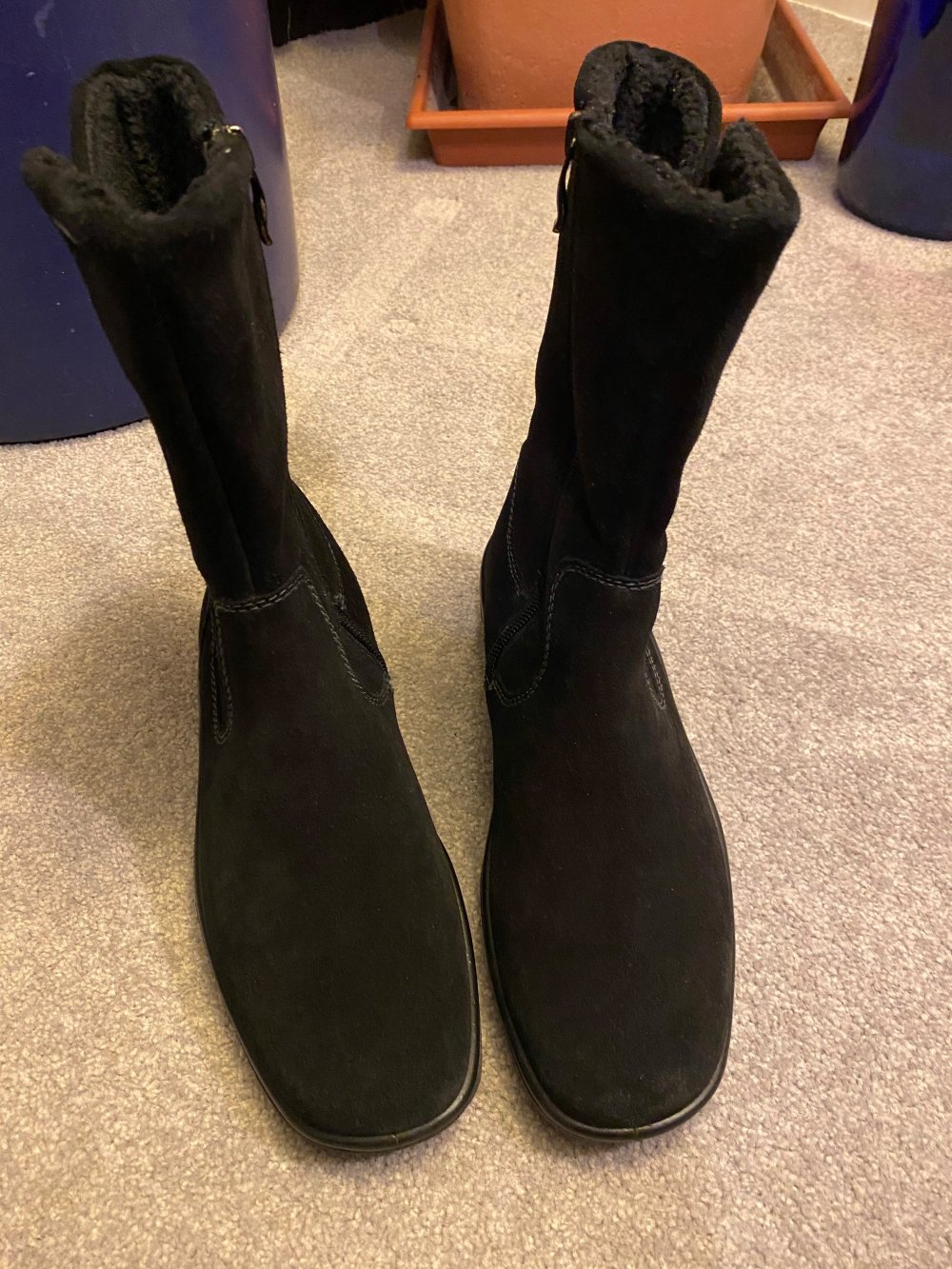 Wildleder Stiefeletten schwarz Größe 37 (von ara), für mich eher Größe 38!  – nur 1 x getragen 