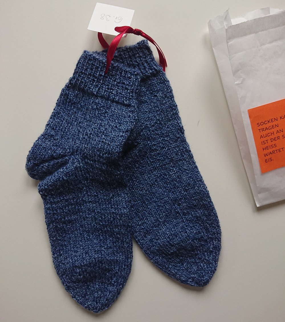 Stricksocken Wollsocken blau