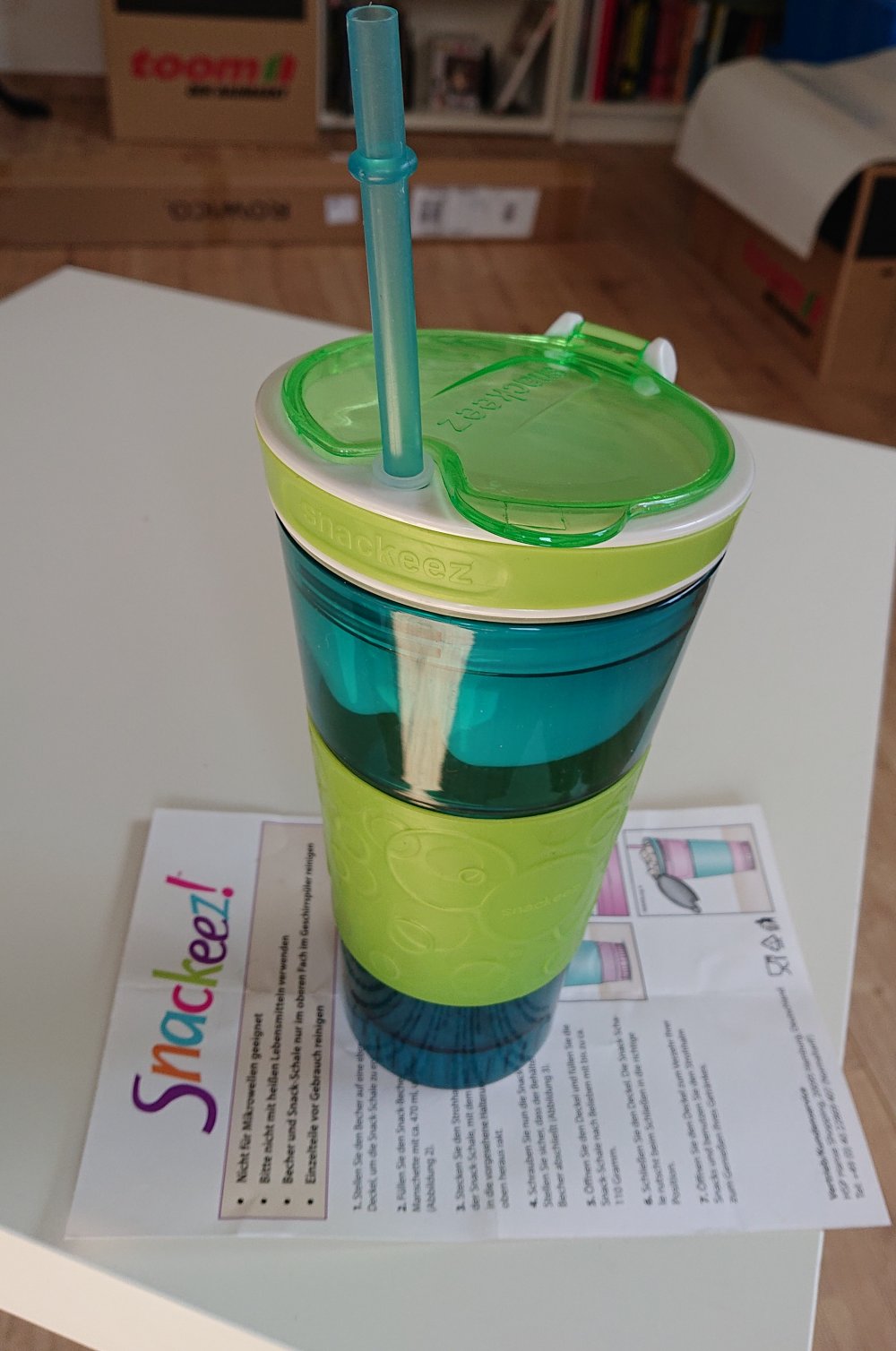 großer 2in1 Trinkbecher mit Snackdose Cup to go