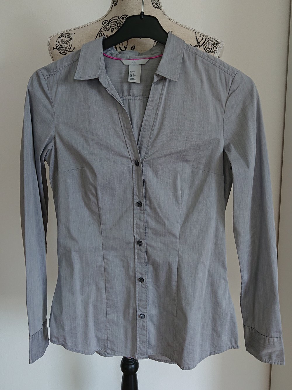 graue Bluse / Hemd