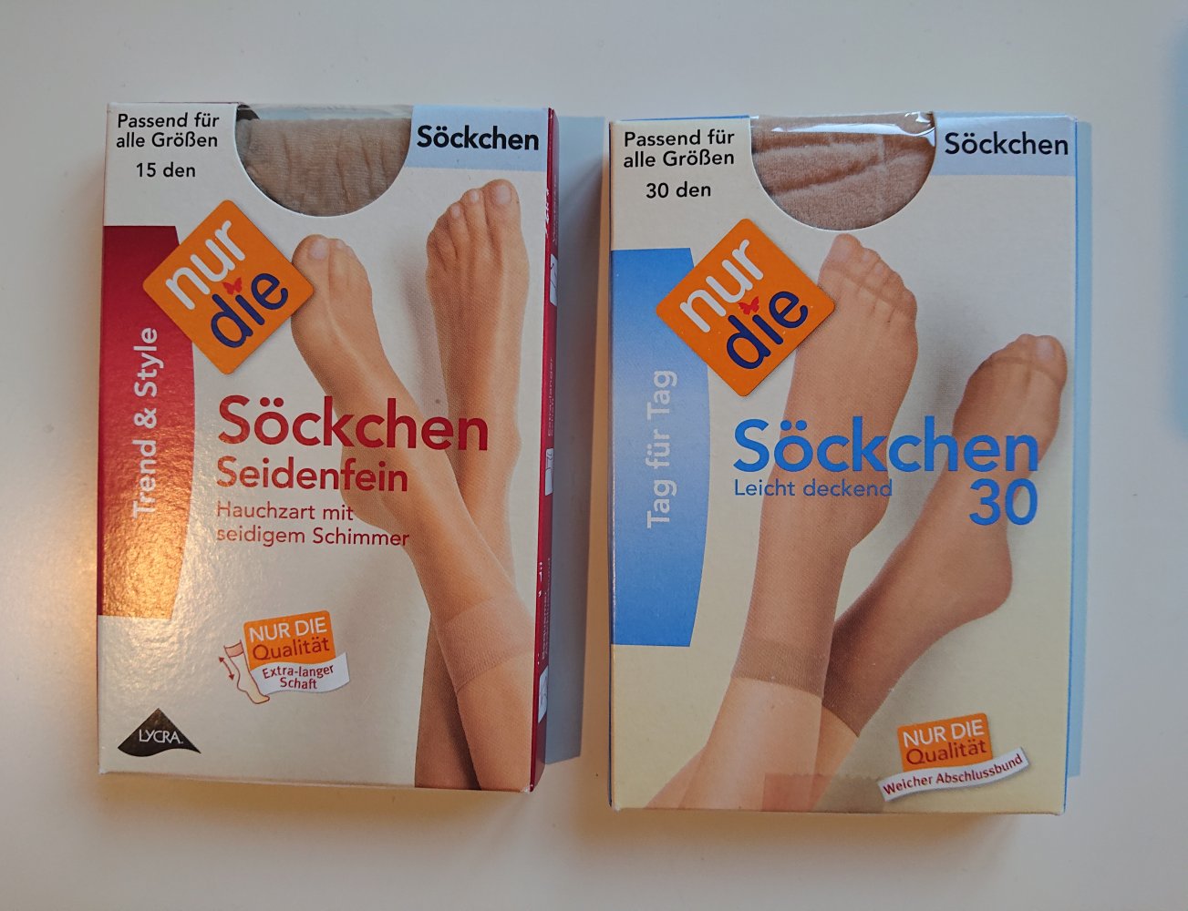 Strumpfhosen und Feinstrumpf Söckchen