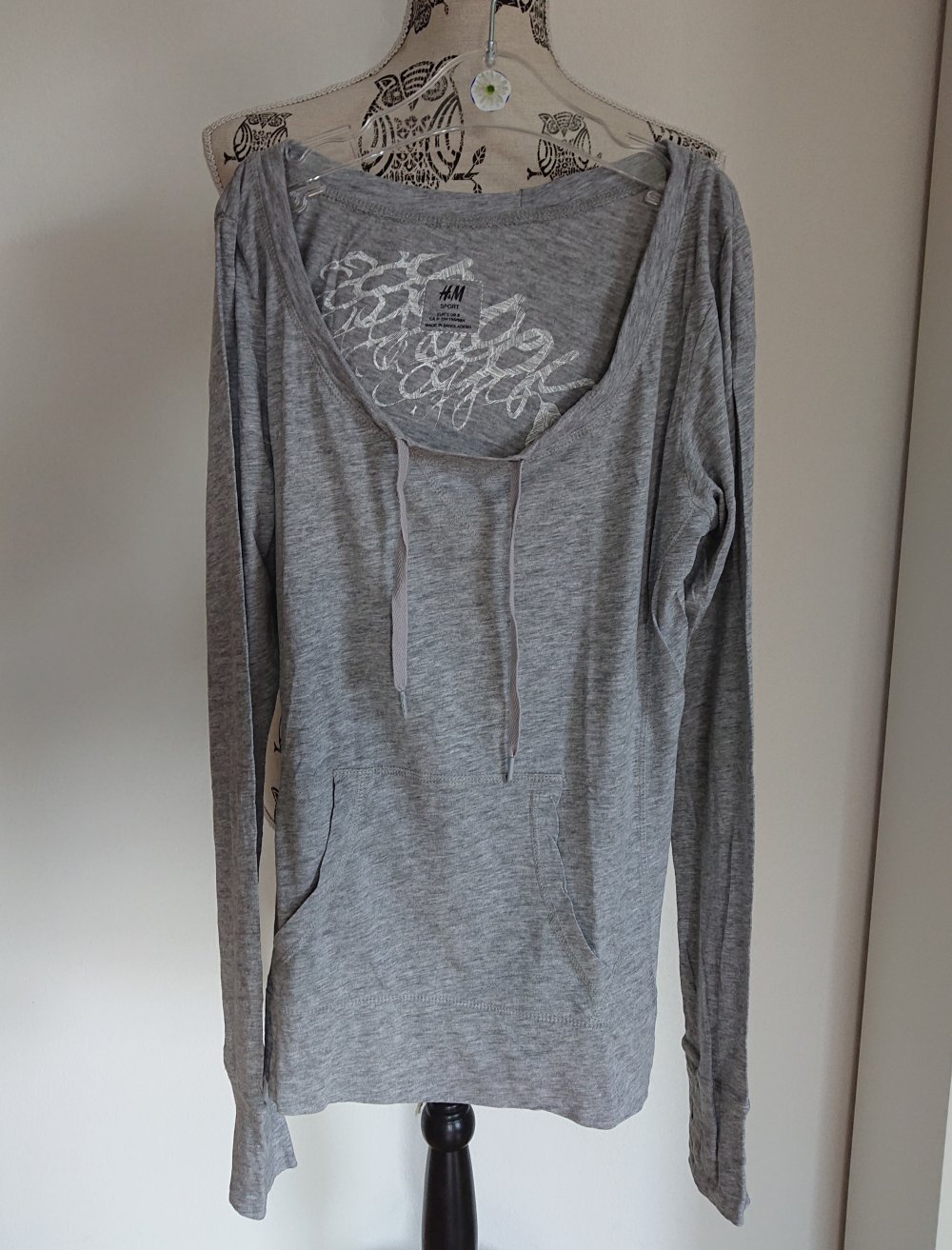 luftiges, graues Langarmshirt Sweater