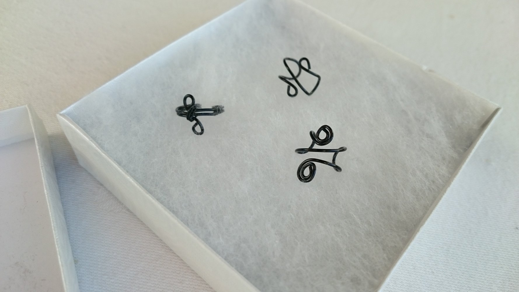 3 schwarze Ear Cuffs / Wrap / Clips / Ohranstecker
